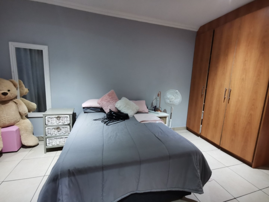 To Let 2 Bedroom Property for Rent in Die Bult North West